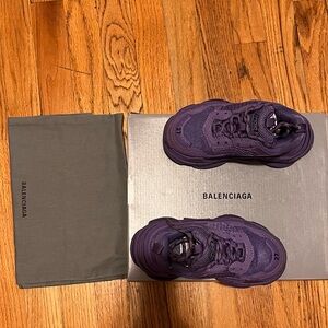 Triple S Kid Purple/Black Balenciaga’s